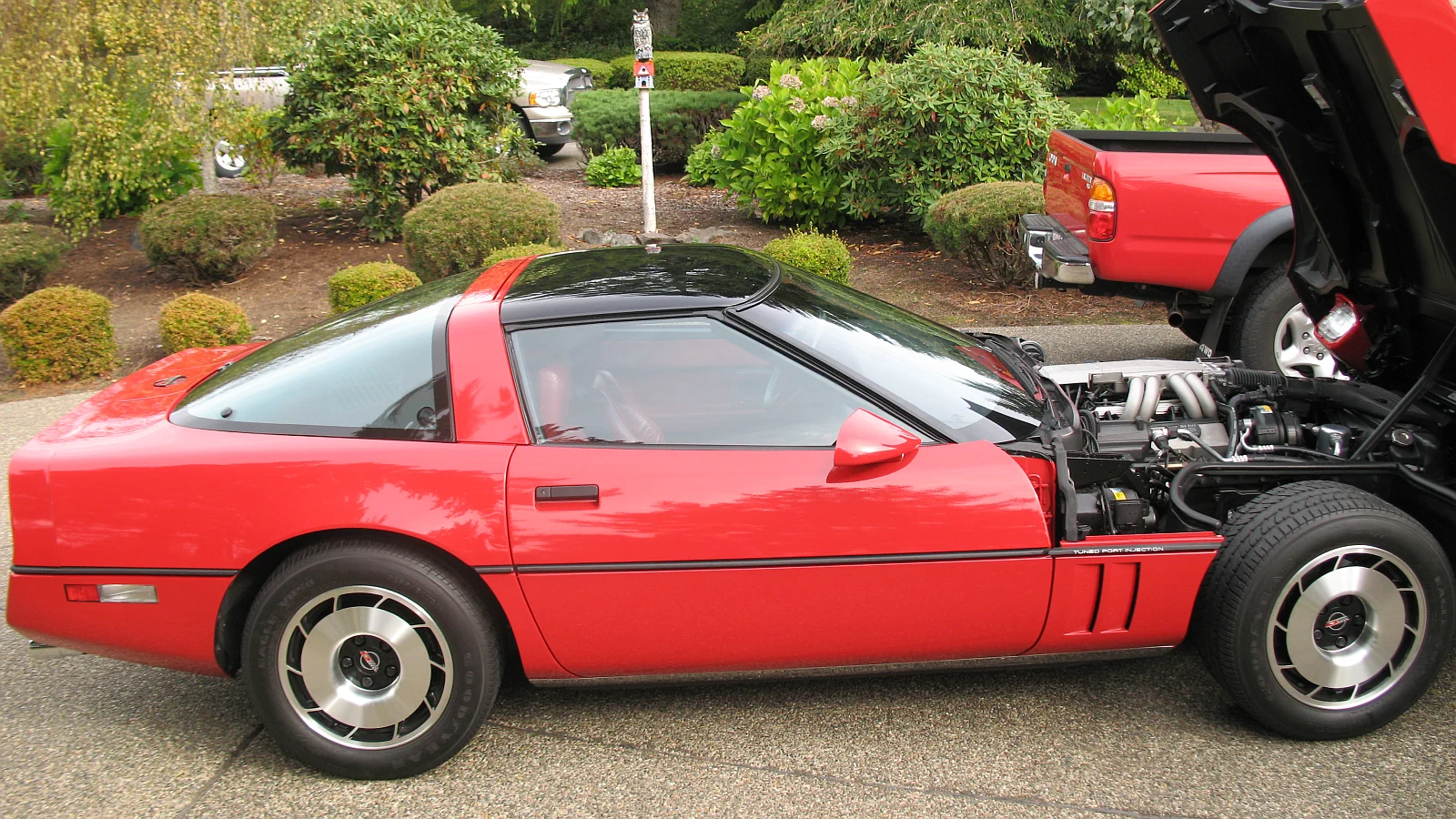 Corvette Generations/C4/C4 1985 Red Z51-8.webp